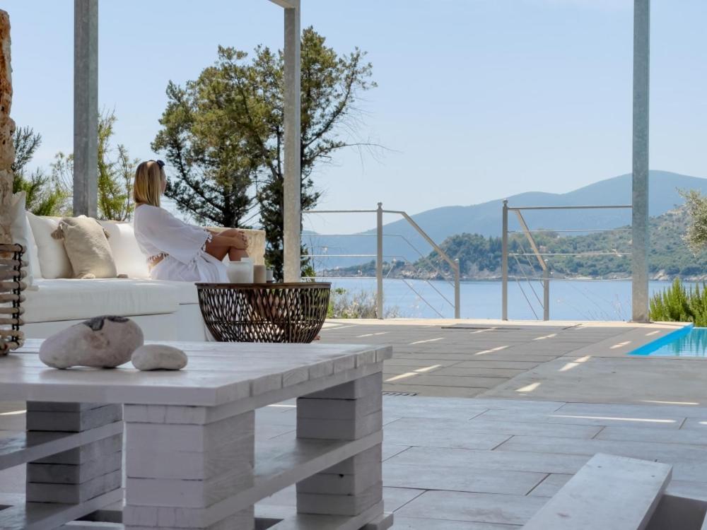 Zidanos Luxurious Sea Front Villa Marantochori Exterior foto