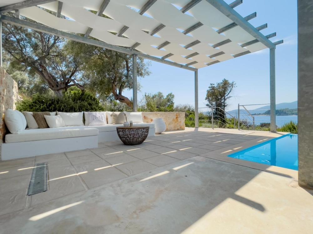 Zidanos Luxurious Sea Front Villa Marantochori Exterior foto